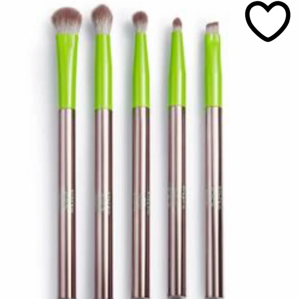Revolution Makeup Matrix Brush Set